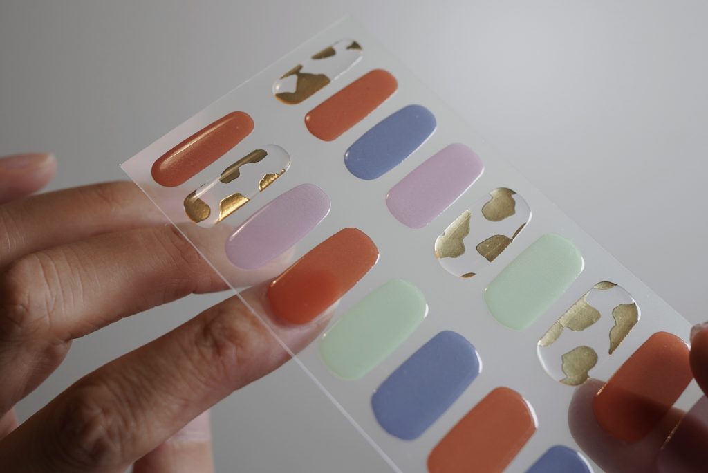 DESIGNERS COMMENTARY vol.1 | 貼るだけジェルネイルシール– 7nana