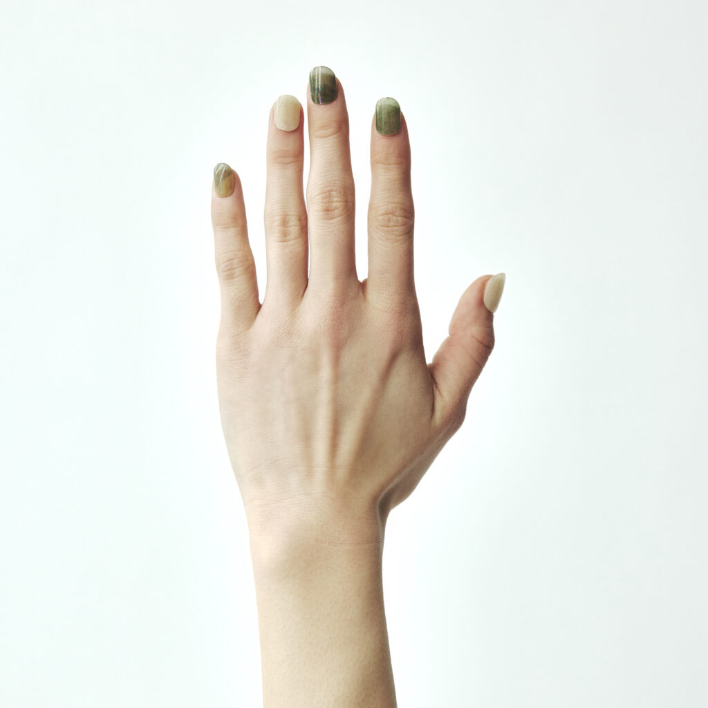 Interview 脇田あすか さん｜グラフィックデザイナー・アート