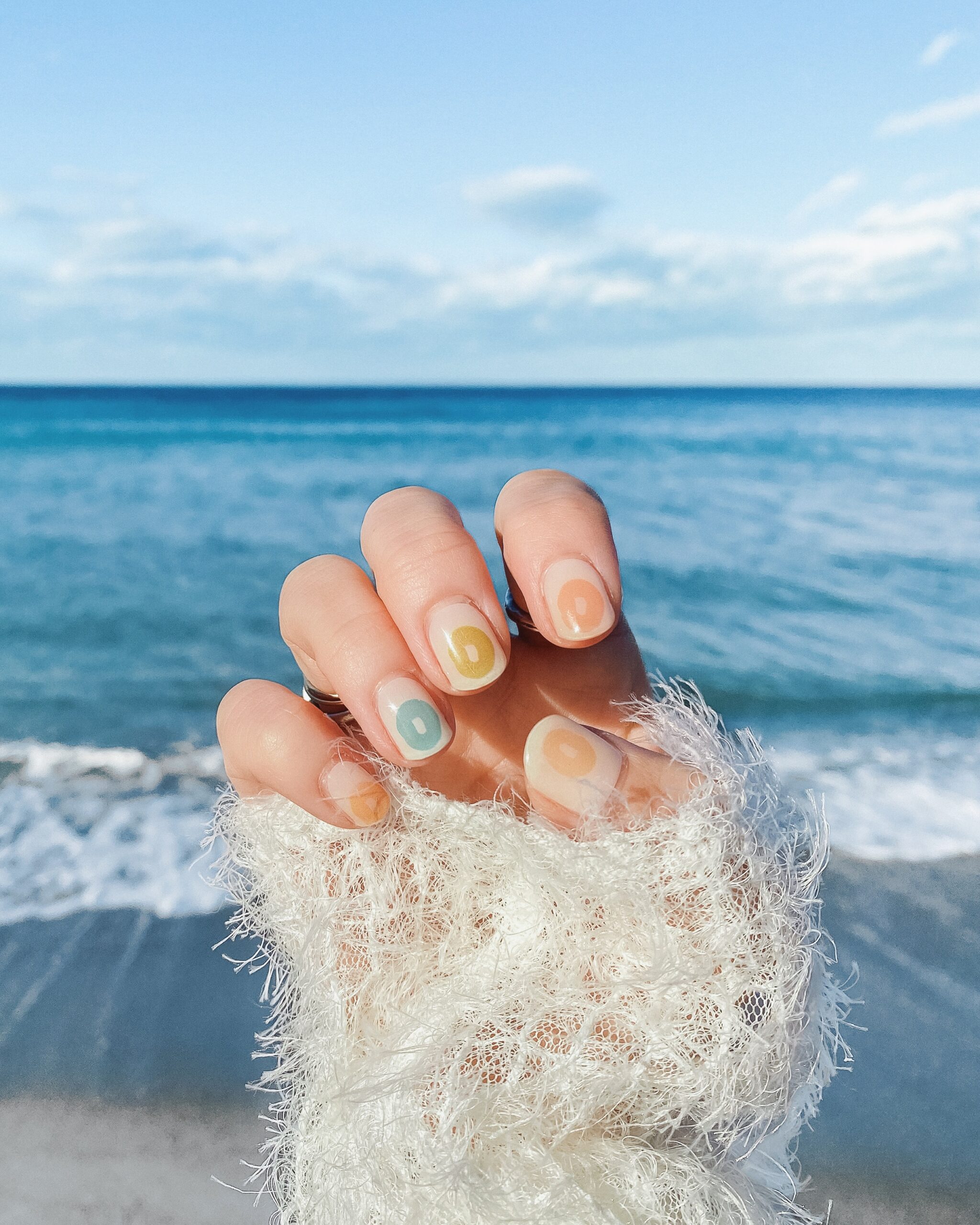 People：aiai | 貼るだけジェルネイルシール– 7nana